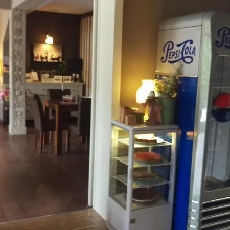 Pensiune Restaurant La Cassa-3